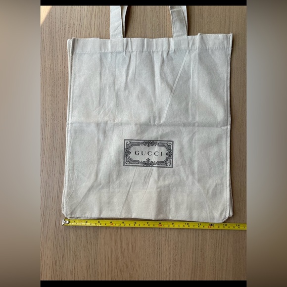 GUCCI- Linen Canvas Tote Bag- 15in x 13.5in - Picture 4 of 9
